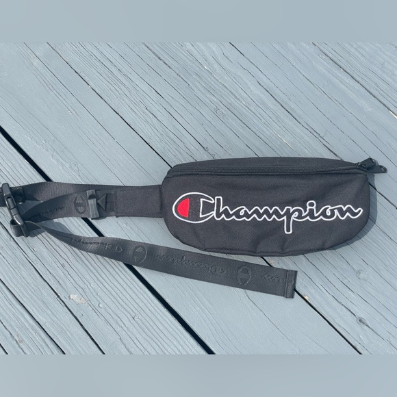 CHAMPION Oversized Fanny Pack Embroidered Crossbody Waist Bag - Picture 13 of 16